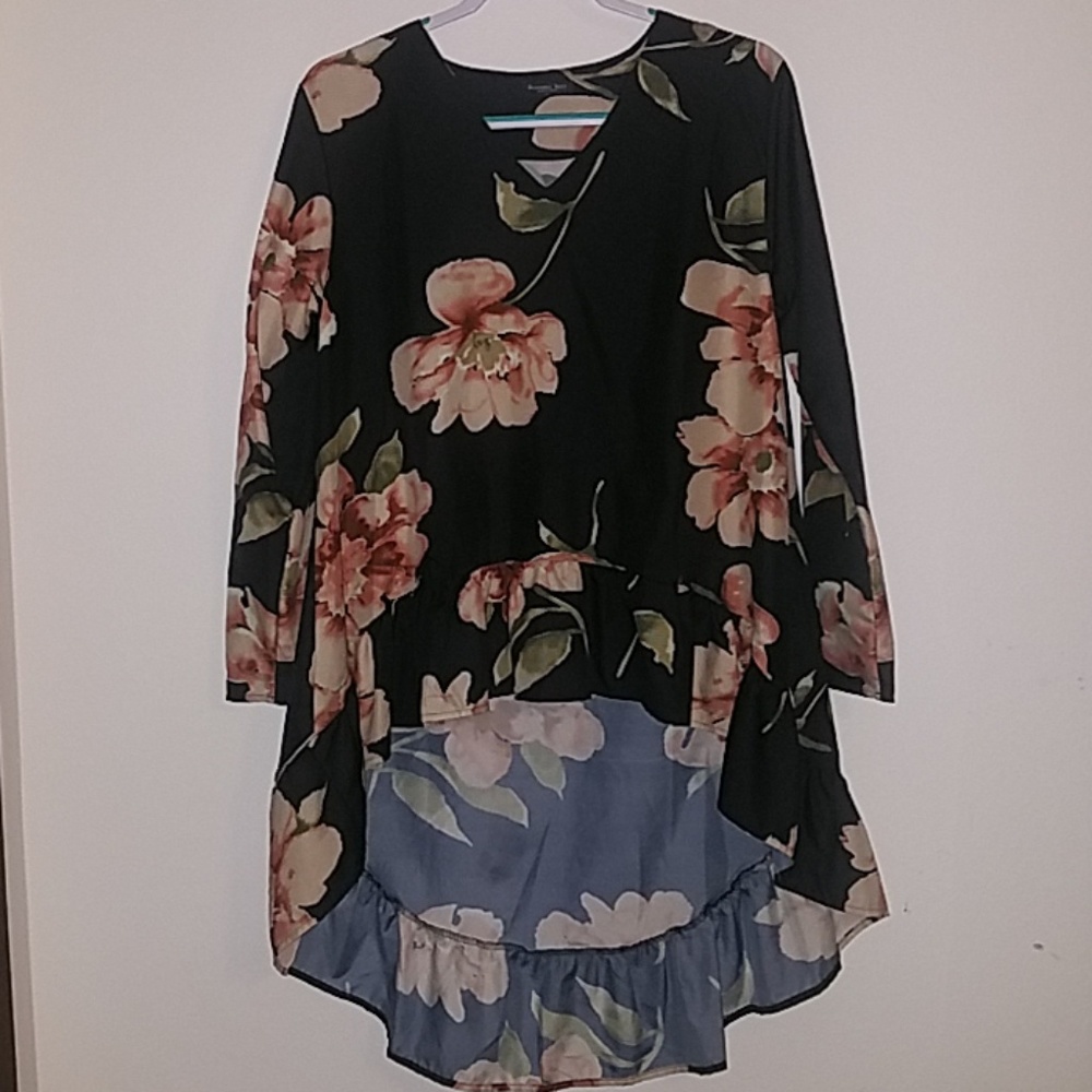 Asymmetrical blouse
